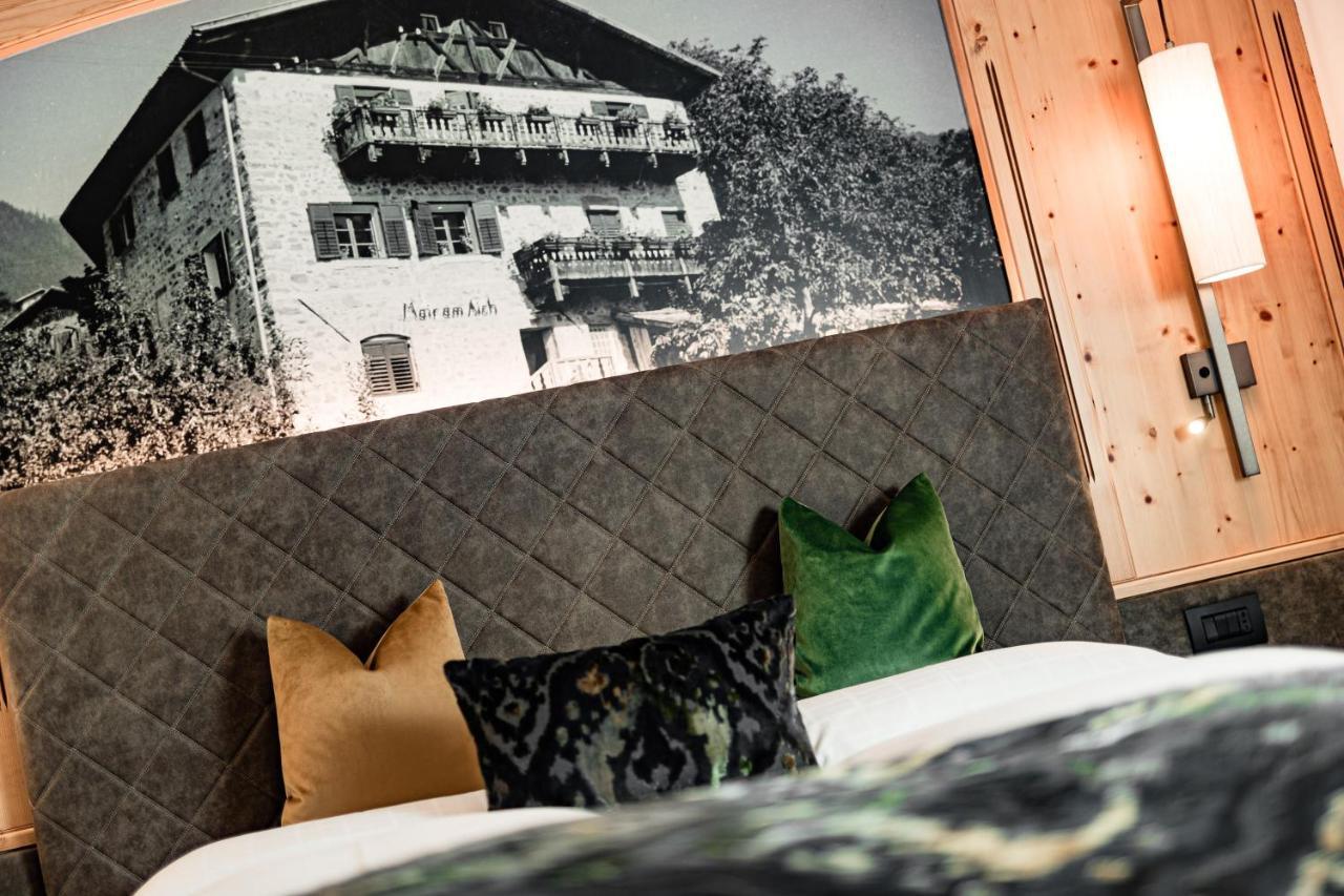 Hotel Brunnhofer Tirolo Exteriör bild