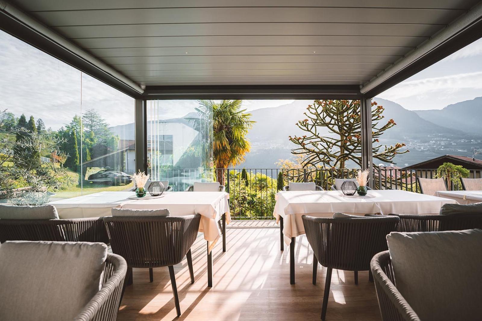 Hotel Brunnhofer Tirolo Exteriör bild